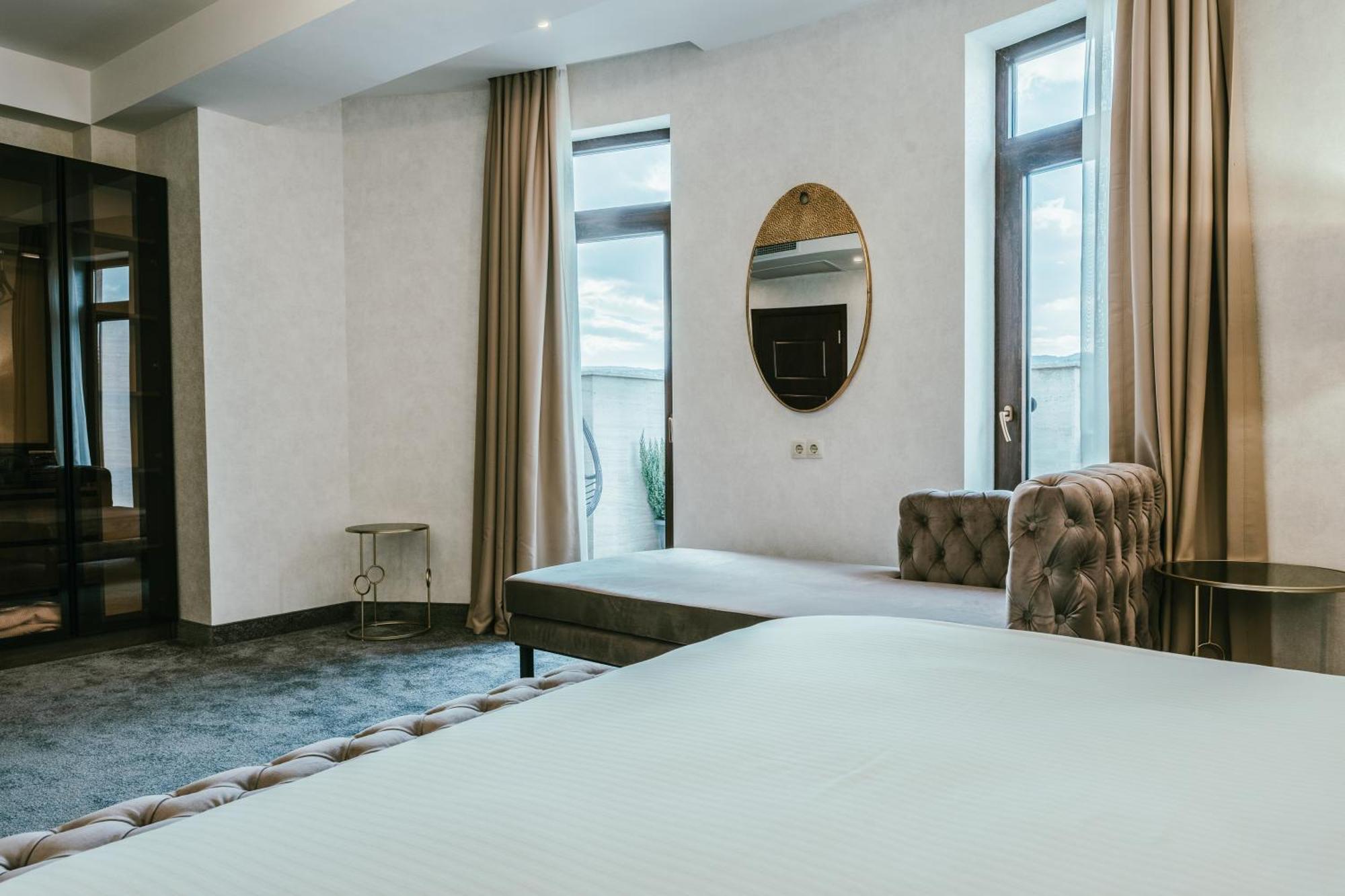 Highgarden Hotel 4*